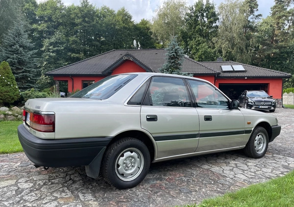 Mazda 626 cena 8900 przebieg: 273272, rok produkcji 1989 z Włocławek małe 704
